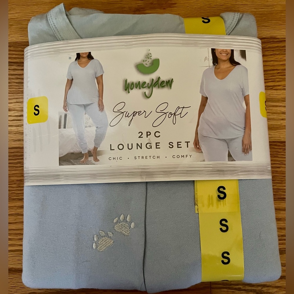 Honeydew 2pc Lounge Set